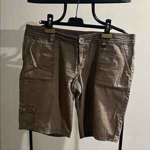 Billabong women 's Taupe Cargo Shorts with Patch Pockets